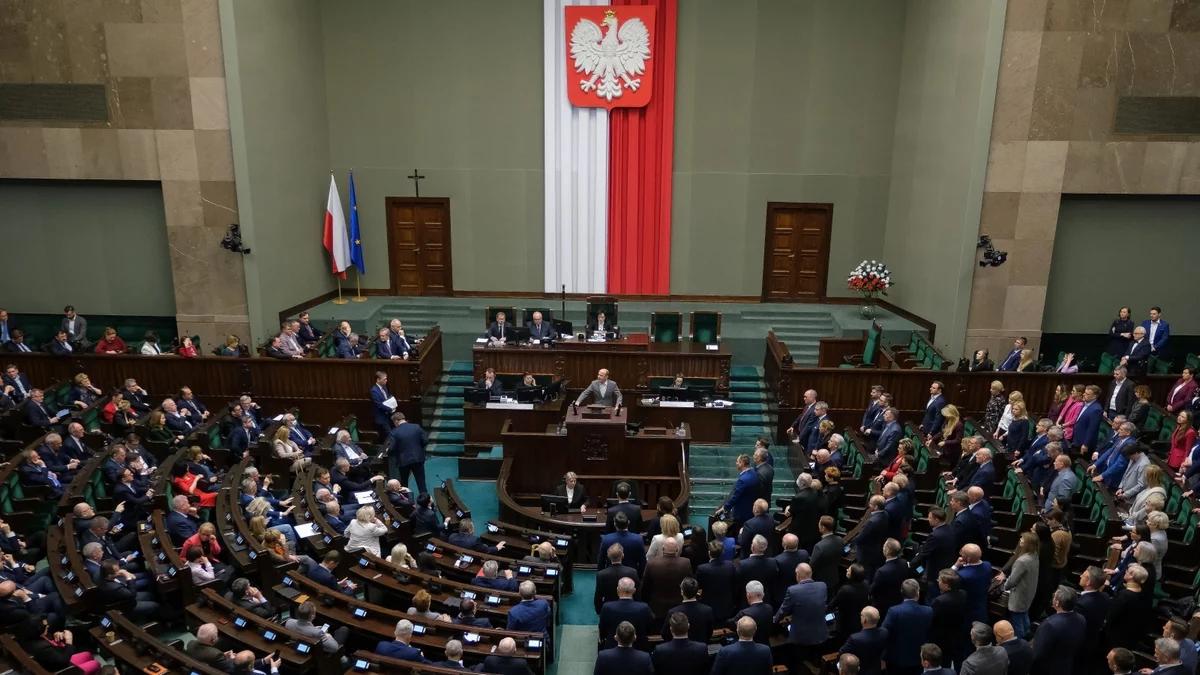 Sejm: pierwsze czytanie rządowych projektów nowelizacji ustawy o podatku od towarów i usług