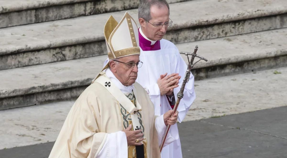 Papież upoważnia wszystkich kapłanów do rozgrzeszenia aborcji