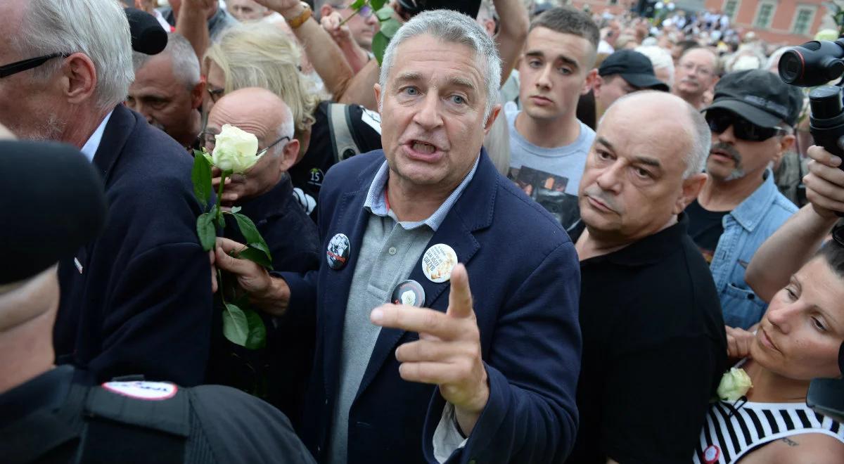 Władysław Frasyniuk znów przed sądem? Wyrok w sprawie blokowania marszu smoleńskiego zmieniony
