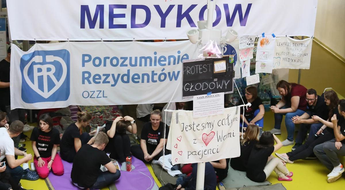 Rozszerza się protest w służbie zdrowia. "Mamy do czynienia z monologiem"