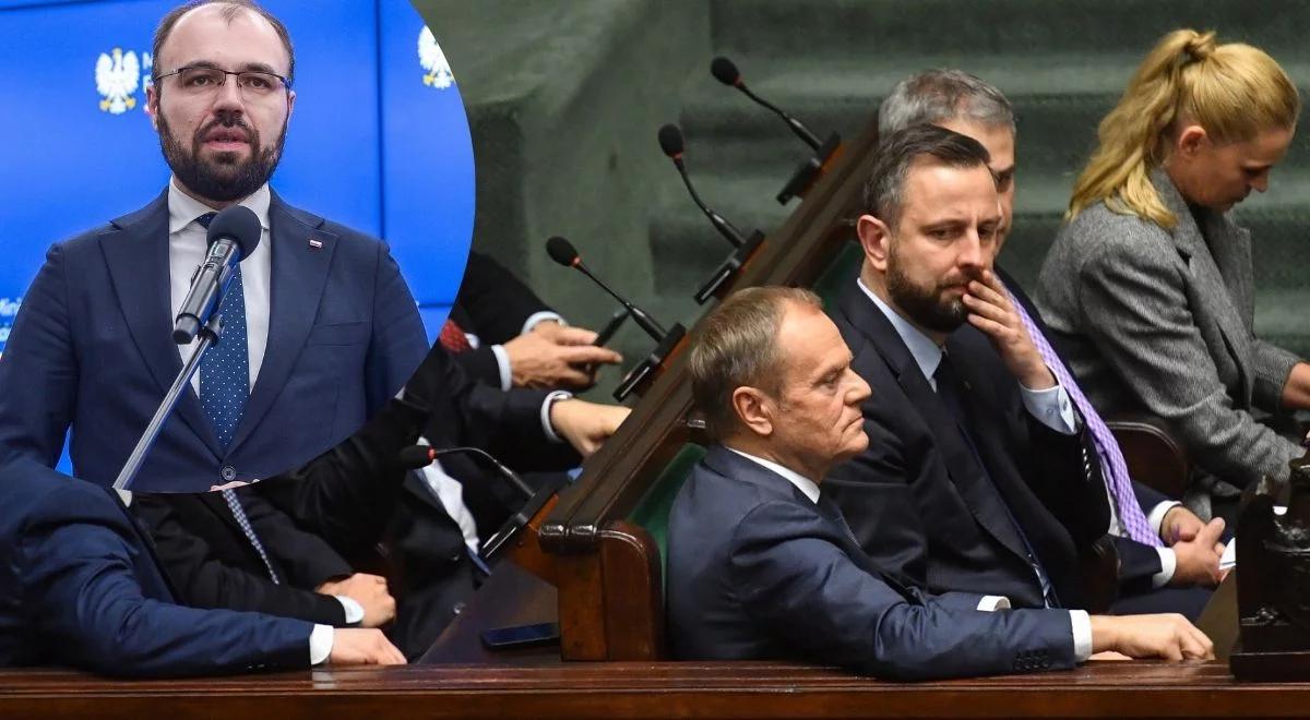 Uchwała medialna. Szczucki: ten zamach doprowadzi do likwidacji pluralizmu mediów