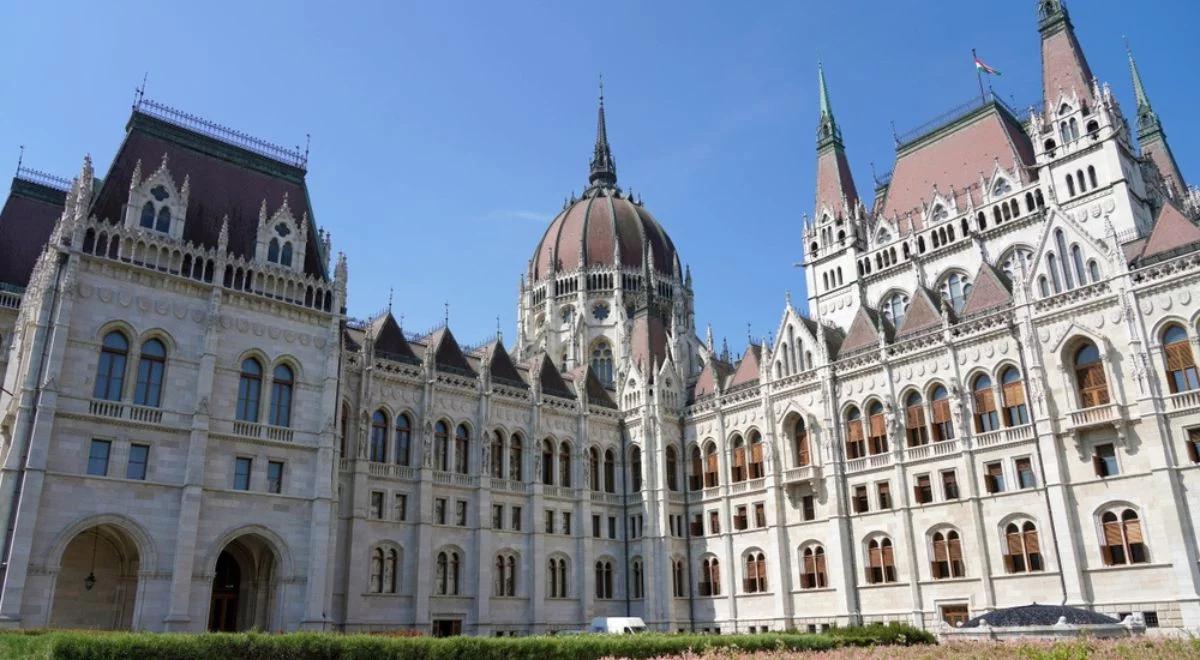 Dymisja prezydent Węgier. Niemal cała opozycja wzywa do bezpośrednich wyborów