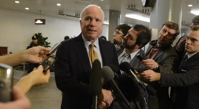 "To podłe zachowanie!" - McCain krytykuje władze Ukrainy