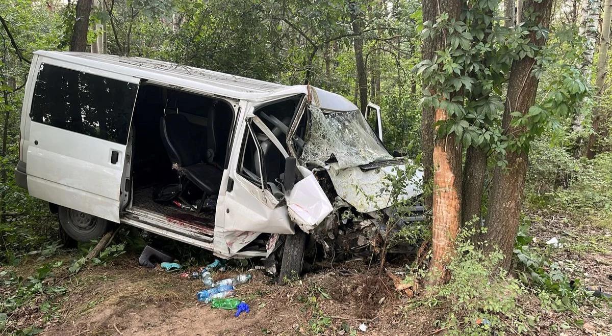 Celiny. Bus zderzył się z ciągnikiem. Lądował śmigłowiec LPR