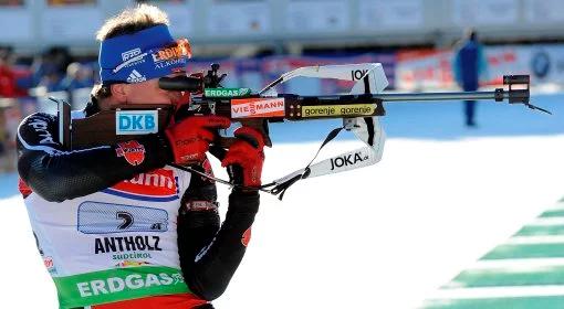 Tylko Chińczycy za polskimi biathlonistami