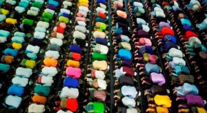 Jak obchodzić ramadan tam, gdzie słońce nie zachodzi?