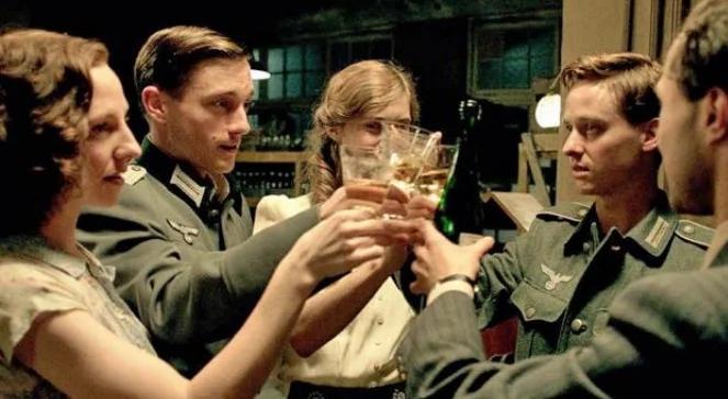 BBC kupiła oszczerczy film o AK i go wyemituje