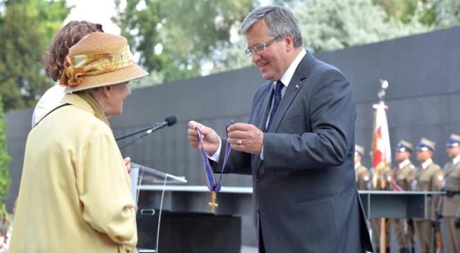 Prezydent Komorowski wręczył ordery i odznaczenia powstańcom warszawskim