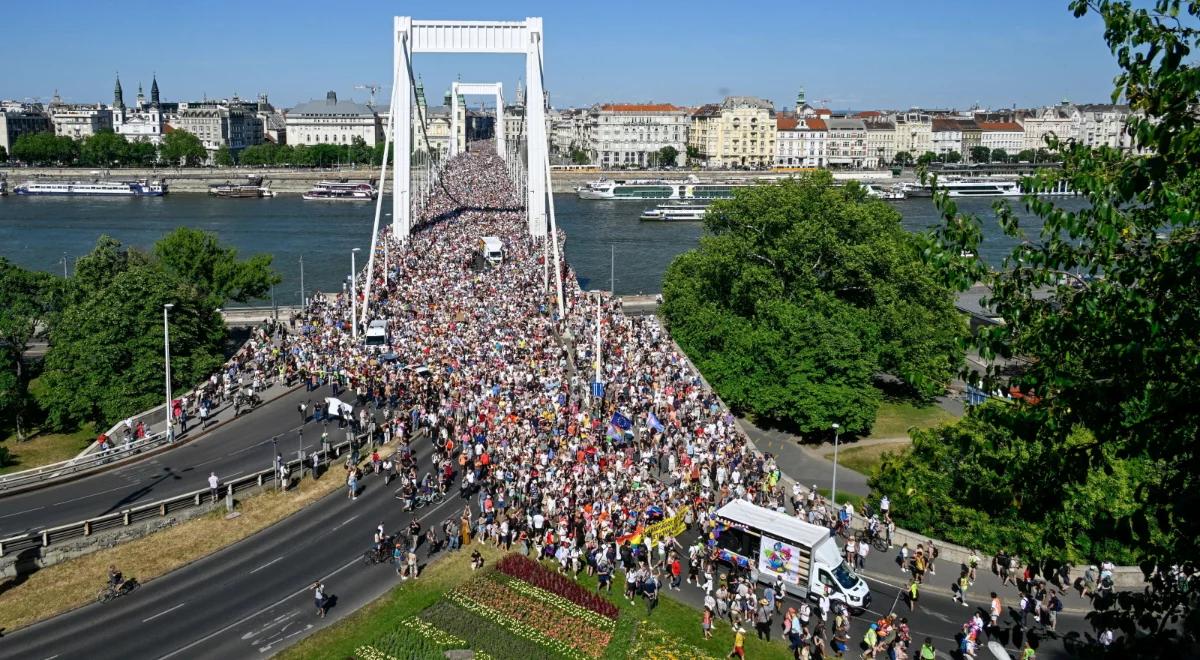 Parada równości przeszła ulicami Budapesztu. "Akt europejskiej solidarności"