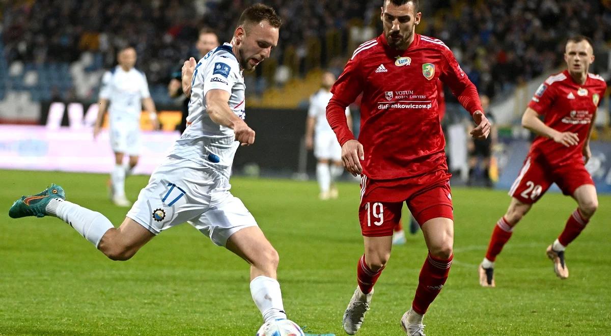 Ekstraklasa: Miedź traci punkty w końcówce. Kuriozalny błąd rywali dał remis Stali