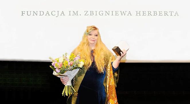 Twórczość Nuali Ni Dhomhnaill – laureatki nagrody im. Zbigniewa Herberta