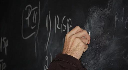 Superinteligentni rozmawiają o edukacji