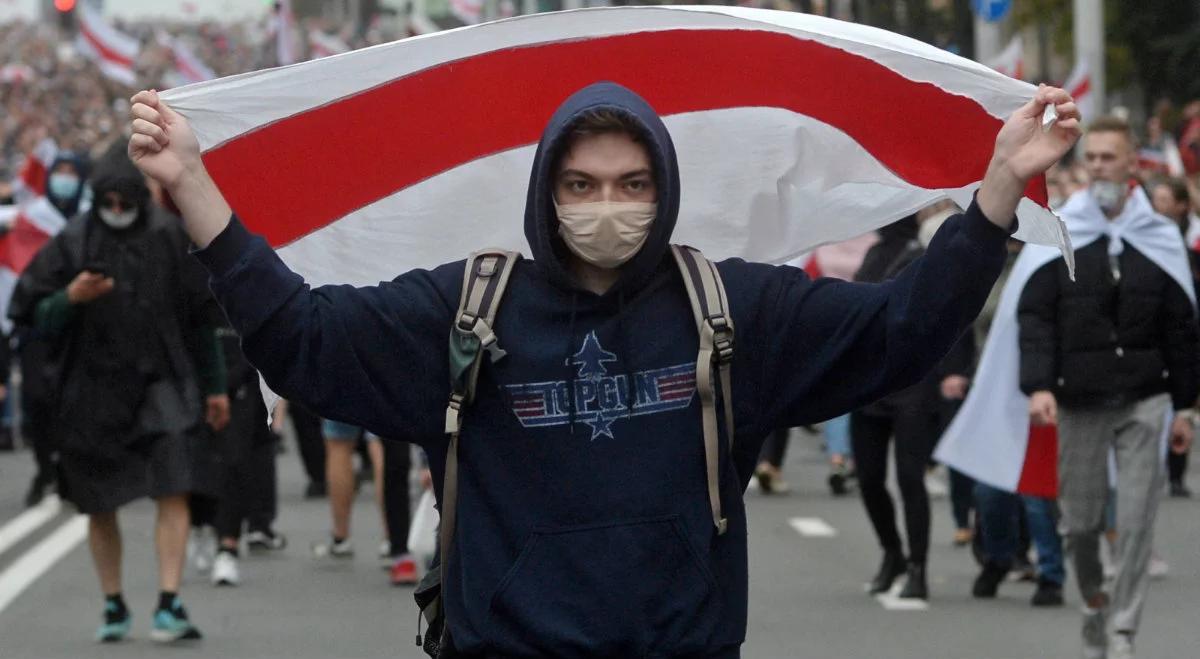 Rosja oskarża USA o szkolenie ekstremistów mających protestować na Białorusi. CIA ma to robić w Polsce