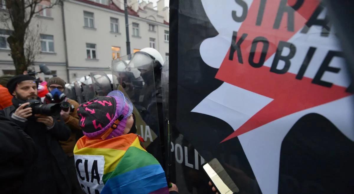 Anna Sarzyńska: spór o aborcję zaszkodzi opozycji 