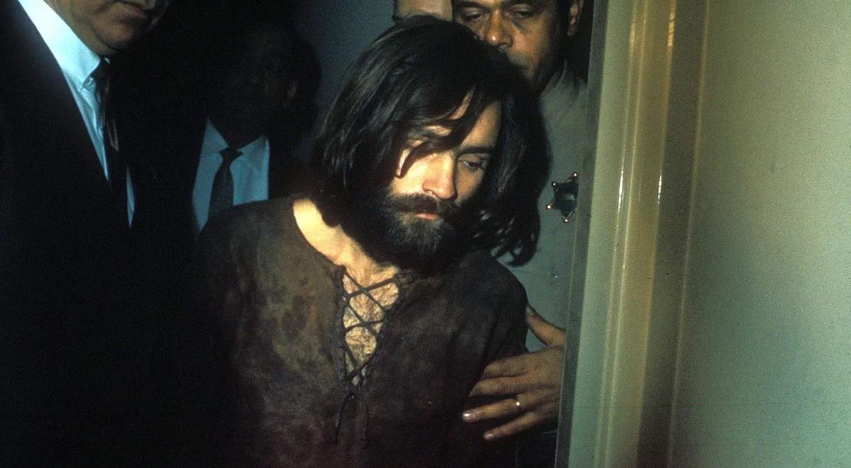 Charles Manson zmarł w szpitalu. To on kierował sektą, która zabiła Sharon Tate