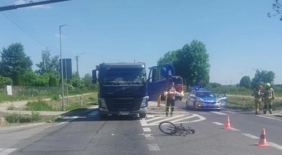 Chłopiec na rowerku potrącony przez ciężarówkę. Lądowało LPR