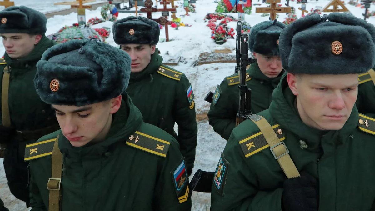 Grupa Wagnera traci na znaczeniu? Mniej rekrutacji, mniej skazańców na froncie