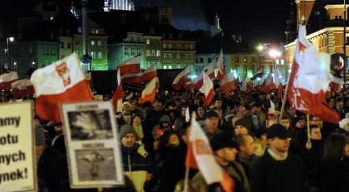 Sondaż: Polacy mają dość żałoby smoleńskiej i uważają, że czas ją skończyć