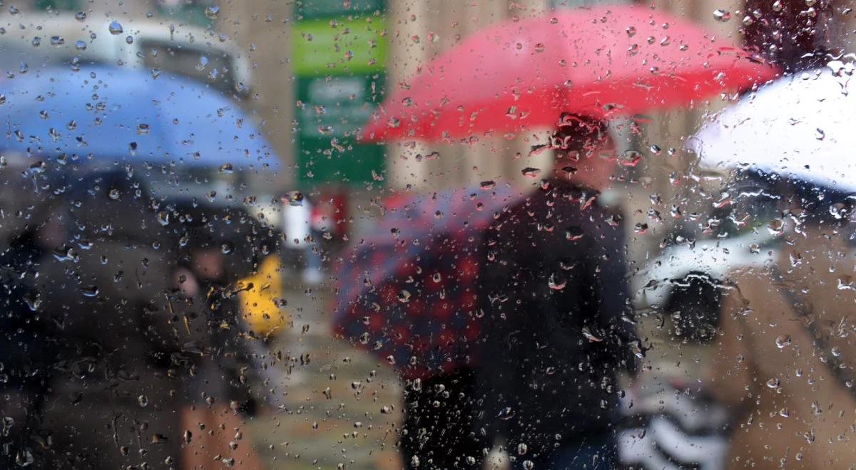 Parasole będą niezbędne. Synoptyk IMGW: przed nami przelotne deszcze i wysoka temperatura