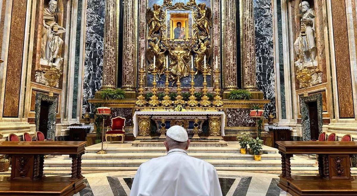 Papież Franciszek dziękuje za modlitwę. Odwiedził bazylikę Matki Bożej Większej w Rzymie