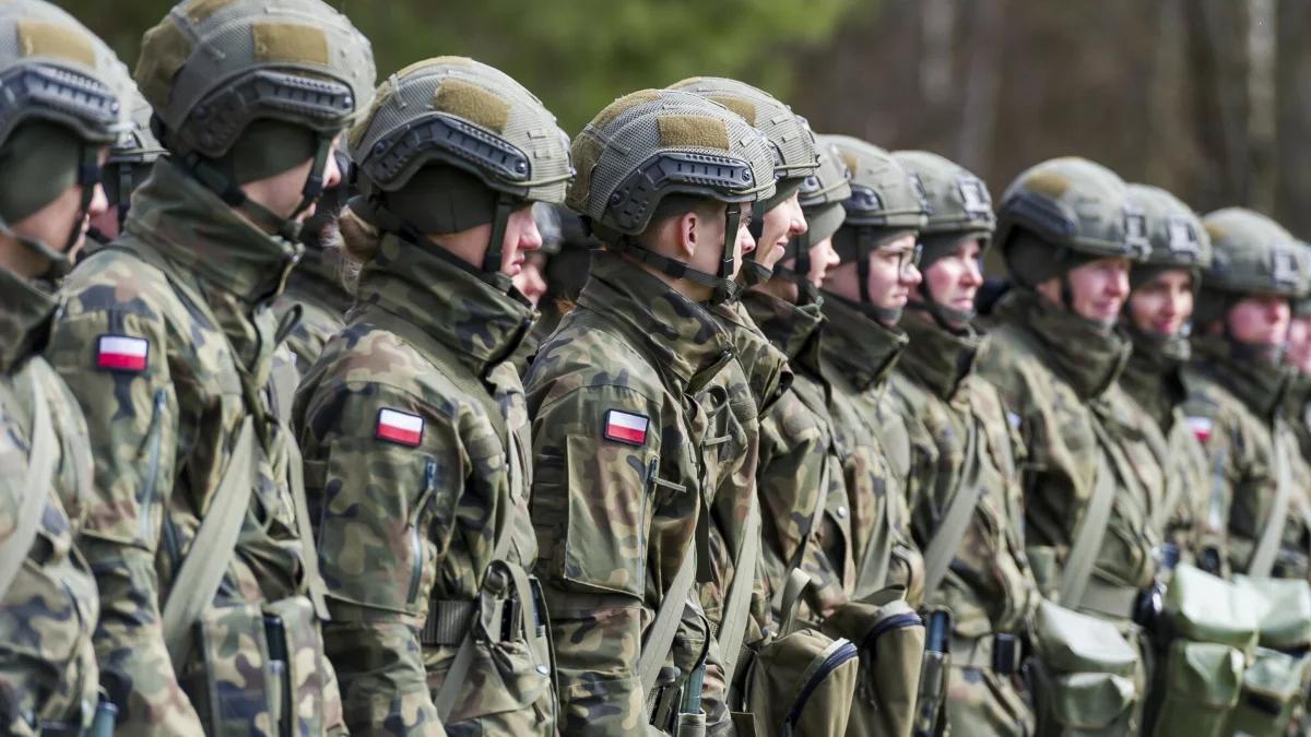 Kurierzy wręczą powołania na wojnę. Odmowa grozi więzieniem
