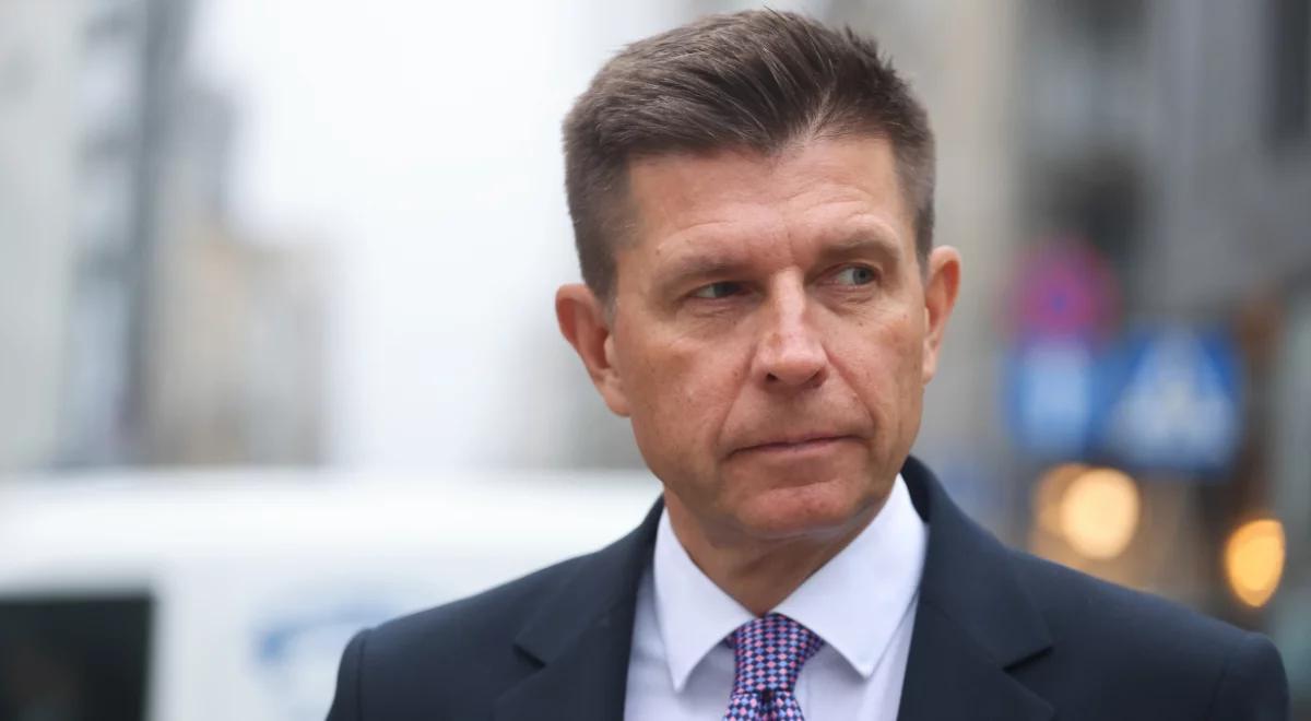 Petru zatrudnił się w dyskoncie. "Podpisałem umowę"