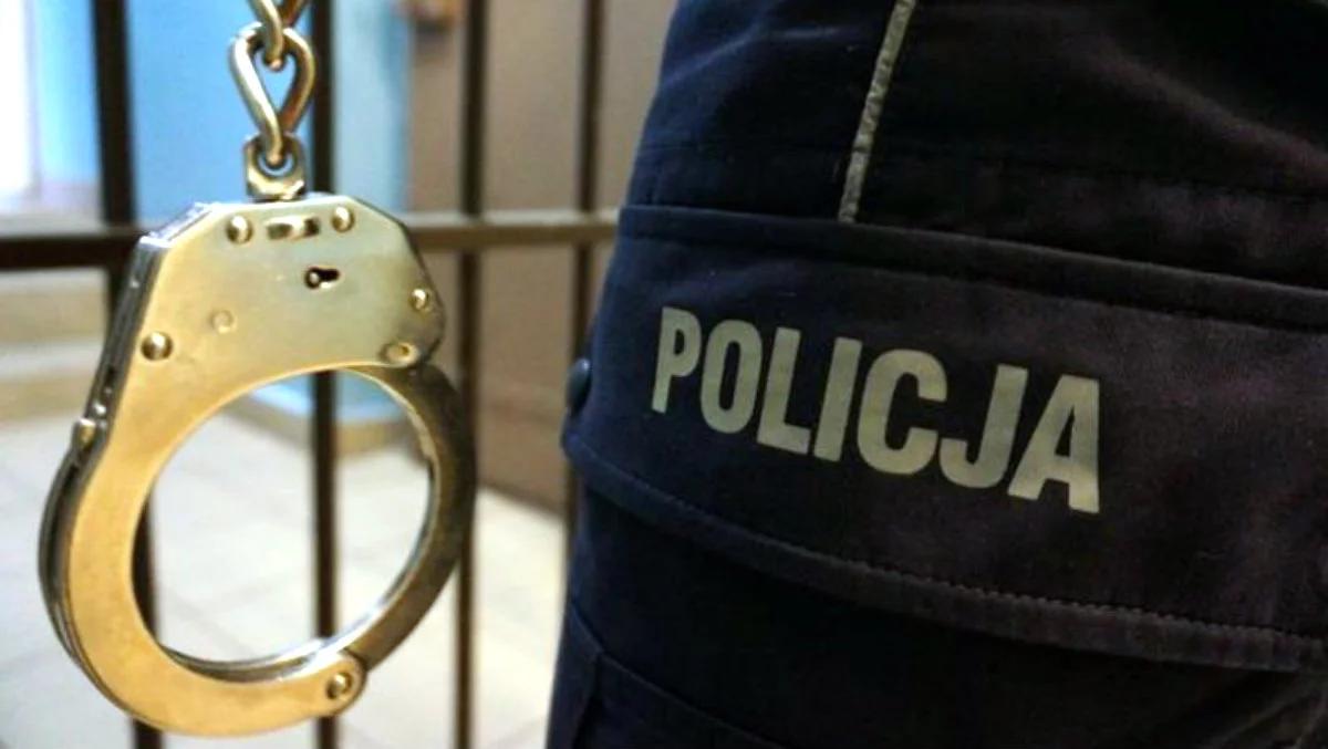 Policjanci z Cieszyna ujęli poszukiwanego. Wystawiono za nim osiem listów gończych