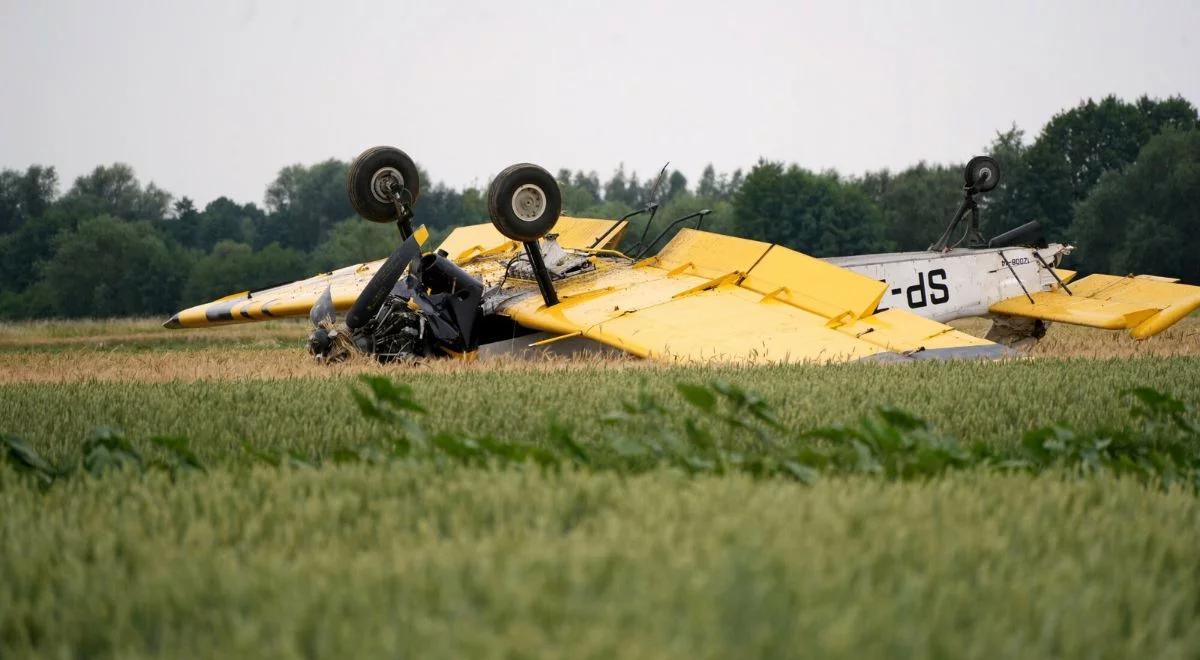 Samolot w polu do góry kołami. Wypadek pod Warszawą