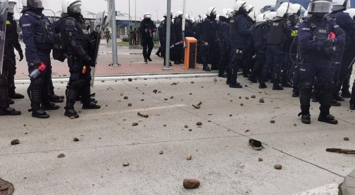 "Żołnierze i policjanci to są ludzie odważni, a nie pani europoseł". Komendant główny policji odpowiada Ochojskiej