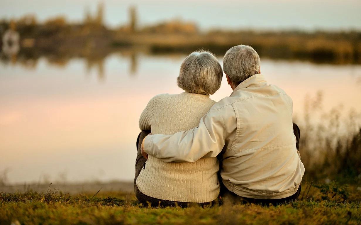 Podróże seniorów. Czy są jakieś formy ich dofinansowania? 