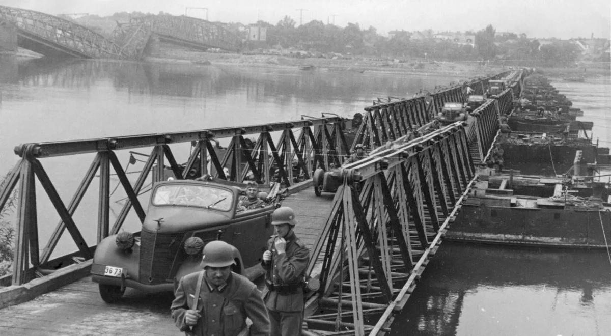 "Światło na historię Polski". W czeskim tygodniku ukazał się specjalny dodatek o stratach wojennych