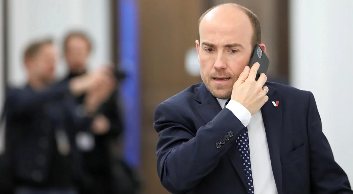 PO przeciwna zdalnemu posiedzeniu Sejmu. Sakiewicz: szczyt nieodpowiedzialności i gra prawem do życia