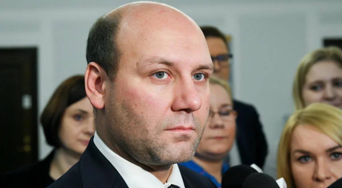 Wiceszef MSZ o wniosku KE do TSUE: to zapowiedź naruszenia trójpodziału władzy