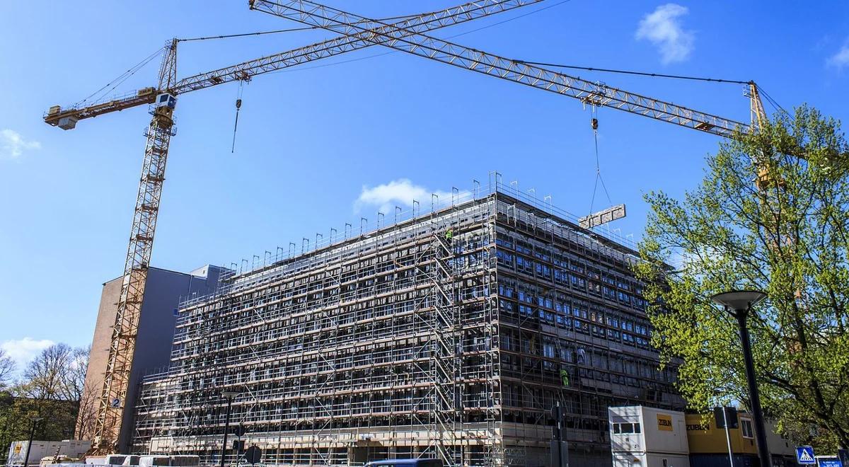 Raport: spadają ceny mieszkań