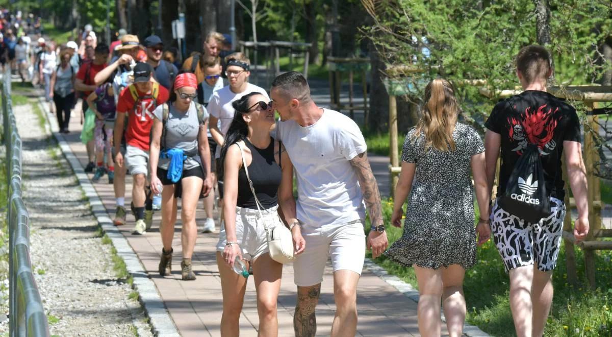 Tak Polacy spędzili długi weekend. Niespodziewana zmiana trendu