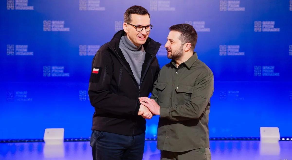 "Stoimy ramię w ramię". Wspólne nagranie premiera Morawieckiego i prezydenta Zełenskiego