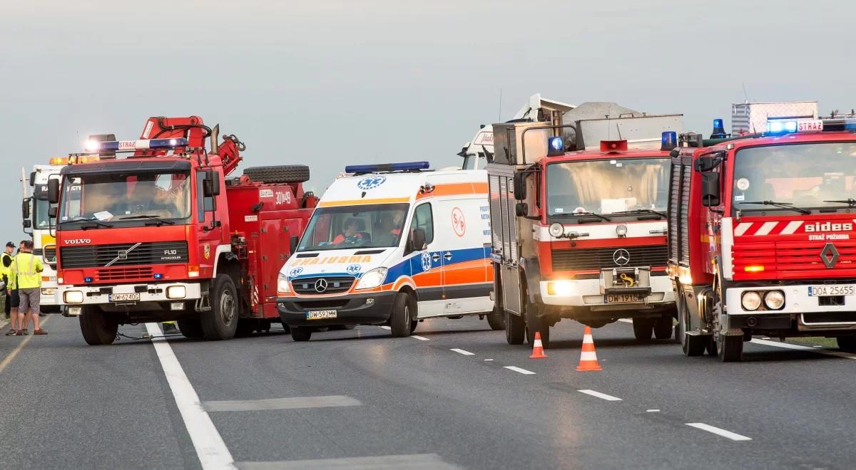 Karambol na autostradzie A4 pod Wrocławiem. Tir staranował 11 samochodów. Kierowca ciężarówki był trzeźwy