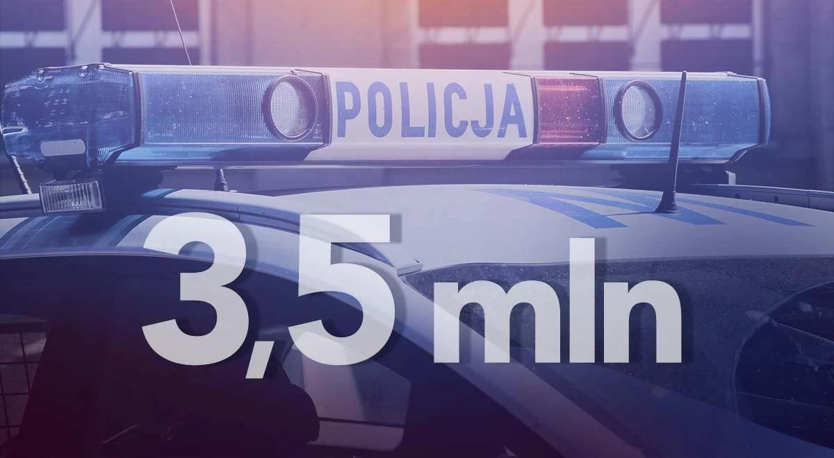 Ile mandatów wystawiła policja w ubiegłym roku? 