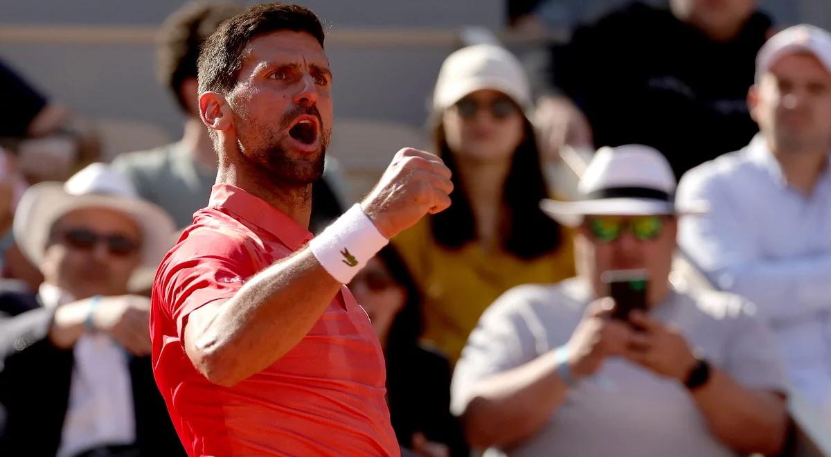 Roland Garros: Djoković czeka na Hurkacza. Wygrana Serba w trzech setach 