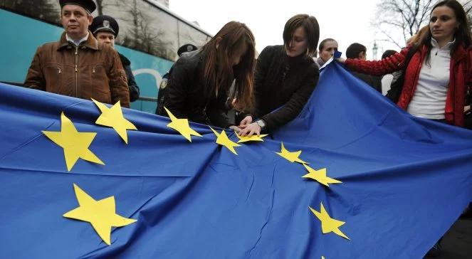 Fuele: Unia nie porzuciła jeszcze nadziei na umowę z Ukrainą w Wilnie