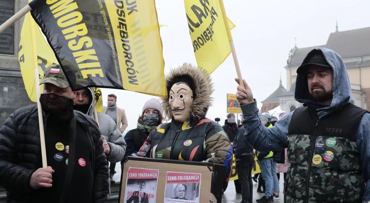 "Brakuje nam wyobraźni". Publicysta o nieprzestrzeganiu obostrzeń