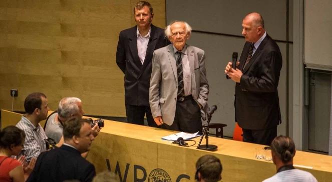 Wrocław: NOP zakłóciło wykład  Zygmunta Baumana