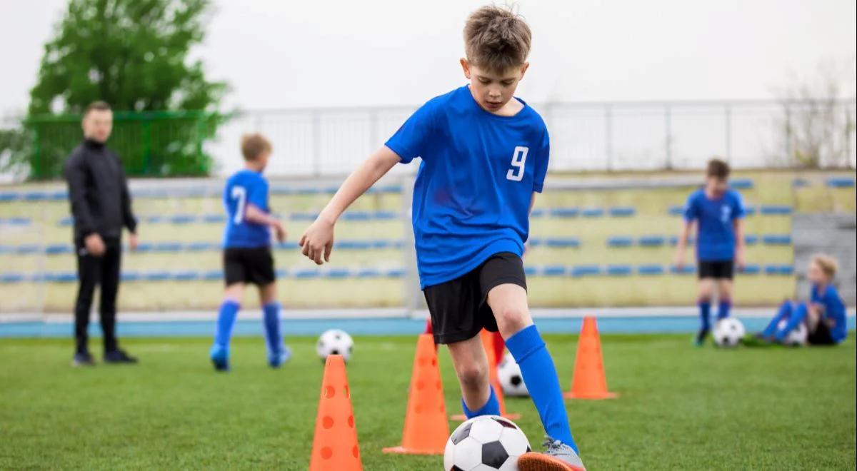 Sport w życiu dziecka. Psycholog radzi, jak zachęcić, by nie przesadzić