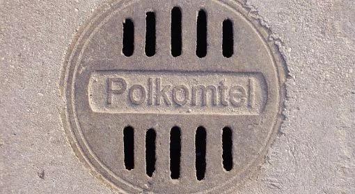 Polkomtel zwalnia, na razie dyrektorów