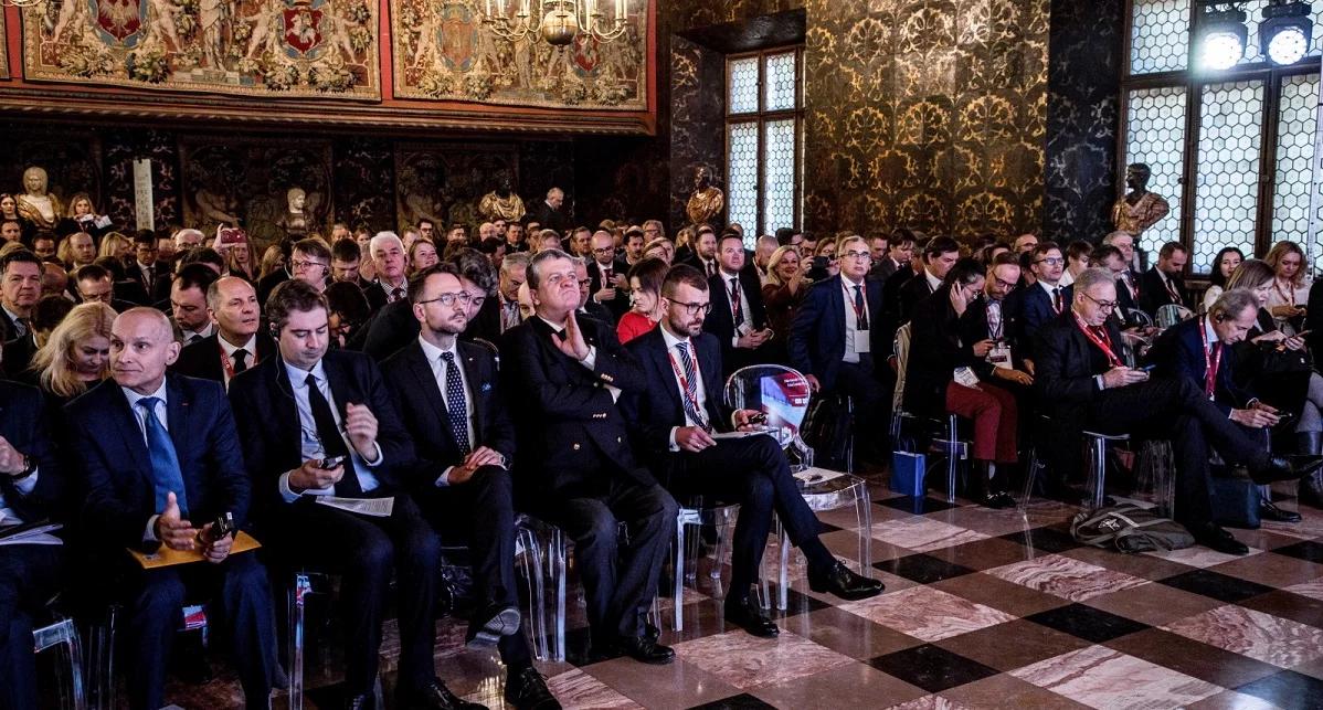 Forum Gospodarcze w Krakowie. Premier Morawiecki: stabilne źródła energii wśród najważniejszych wyzwań