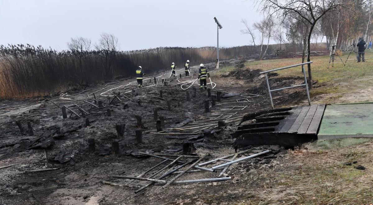 Zachodniopomorskie: podpalacze promenady w Trzebieży usłyszeli zarzuty