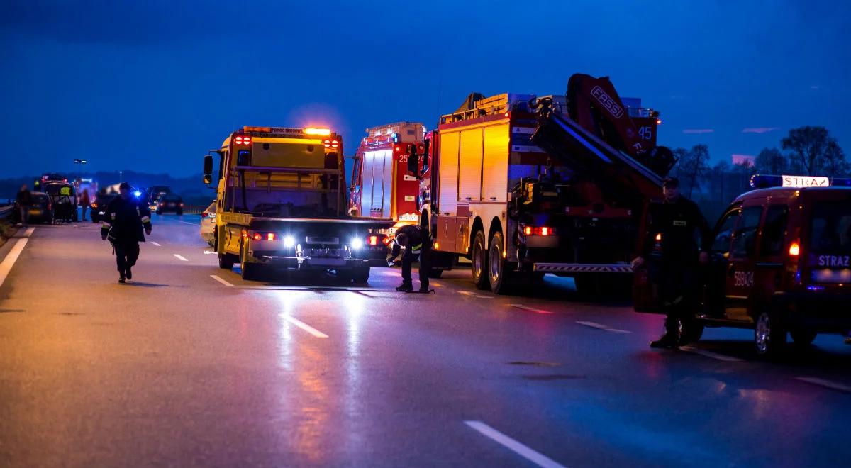 Dolnośląskie: dwie osoby nie żyją, siedem rannych w wypadku na autostradzie A4