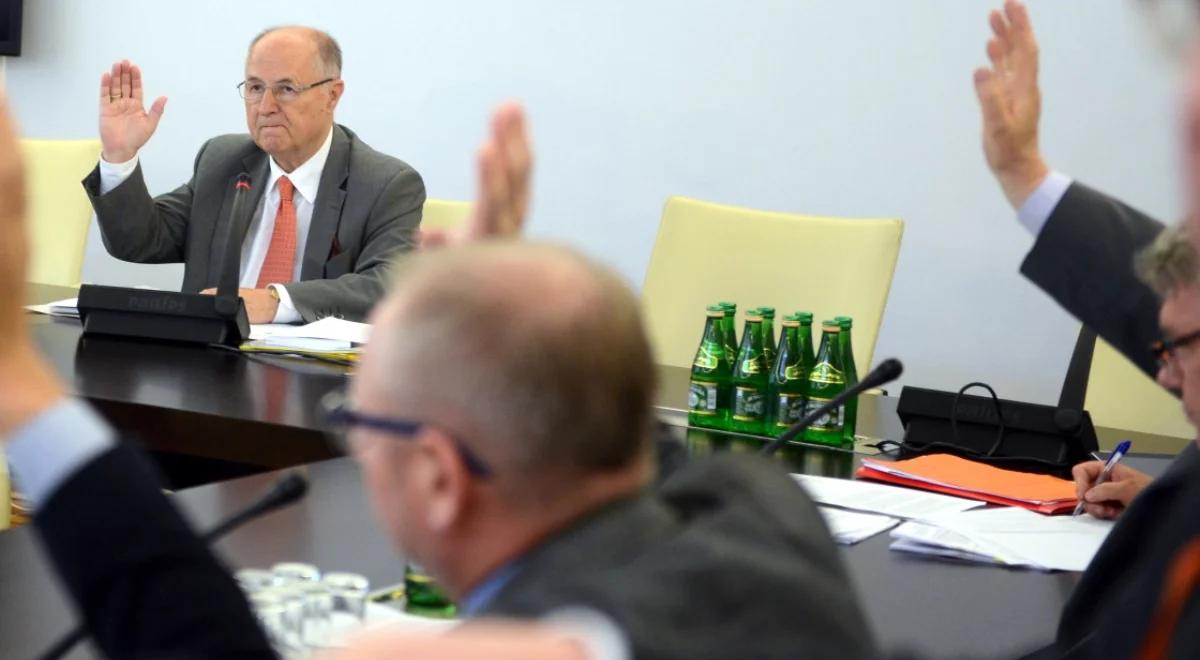 Jest opinia senackiej komisji ws. Kolegium IPN