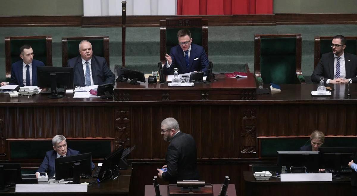 Skandal w Sejmie z udziałem Grzegorza Brauna. Poseł PiS: czy takiej oglądalności życzył sobie marszałek Hołownia?
