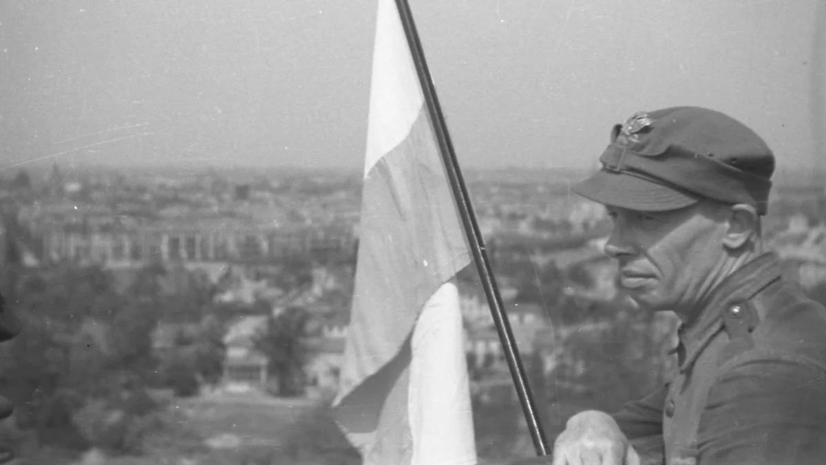 Nie żyje kapitan Antoni Jabłoński. Zawiesił w Berlinie polską flagę